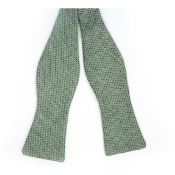 ZB Savoy Emerald Bow Tie XCLV Stone Collection - Picture 2 of 8